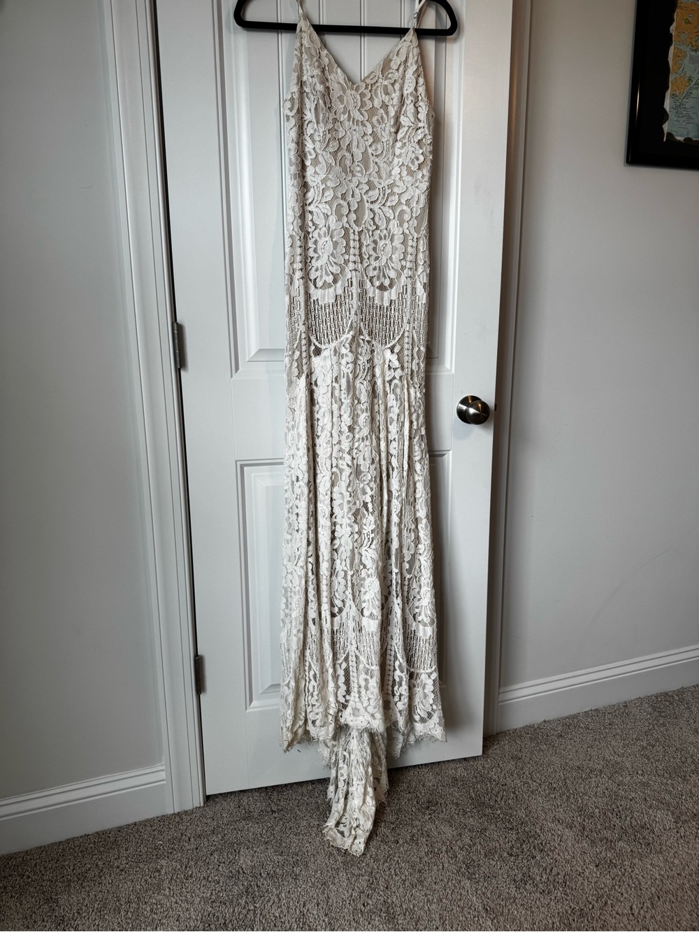 Lulu's Ivory Lace Mermaid Maxi Dress with Spaghetti Straps - Picture 3 of 10